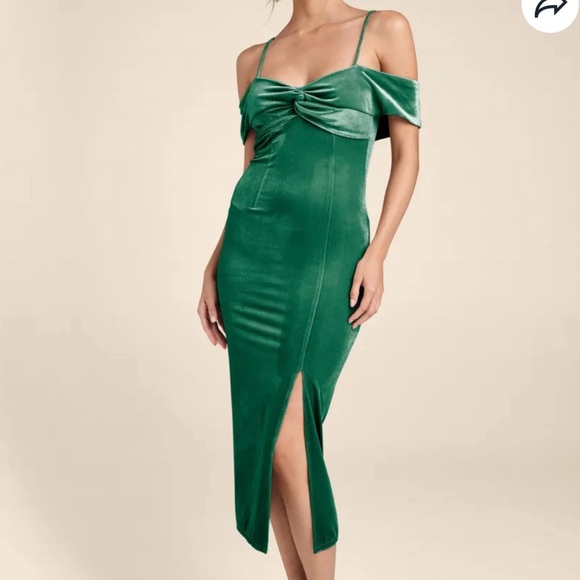 VENUS Green Ruched Off Shoulder Sleeved Dress w/ Slit Size M - Picture 1 of 9